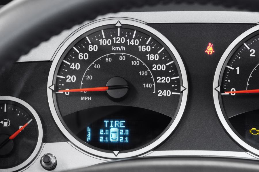  Jeep Compass 2007 года  (фото 61 из 100)
